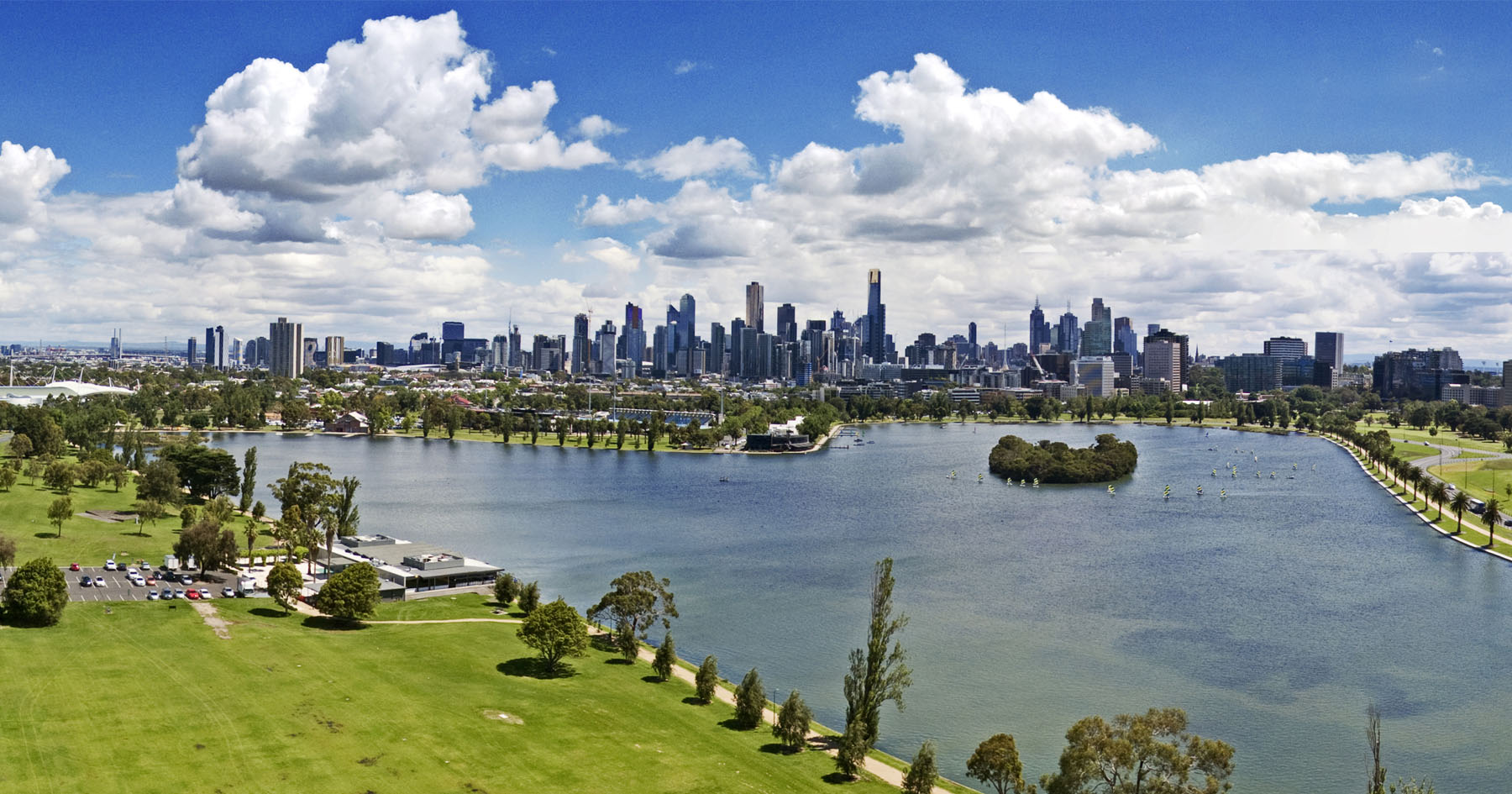 Albert park lake, victoria